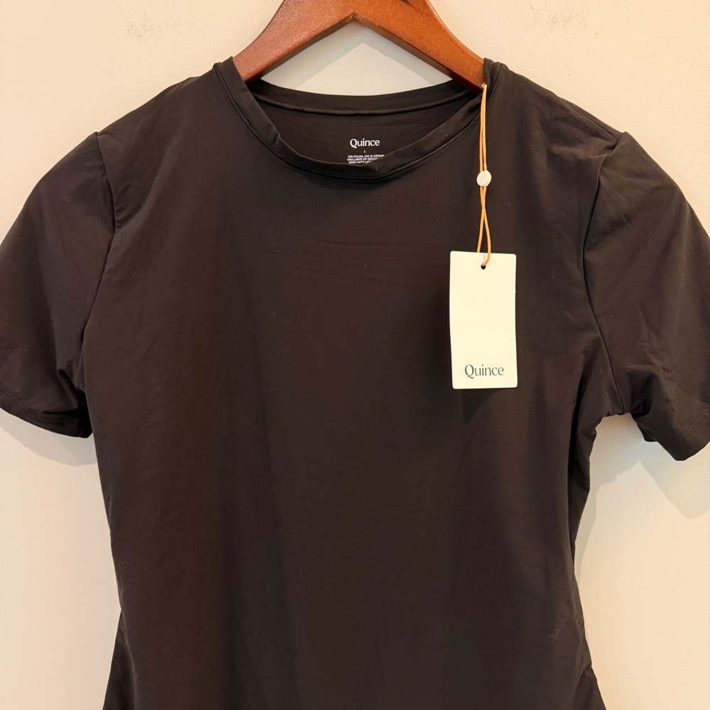 Quince Bodysuit Second Skin T Shirt Crewneck Stretch Travel Date Black Med NWT - Picture 3 of 9